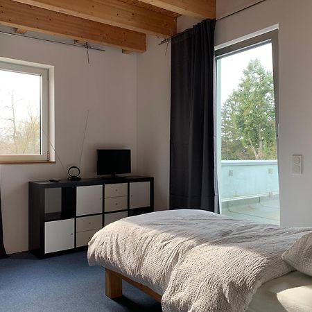 A Cozy Room In A Modern House 포츠담 외부 사진